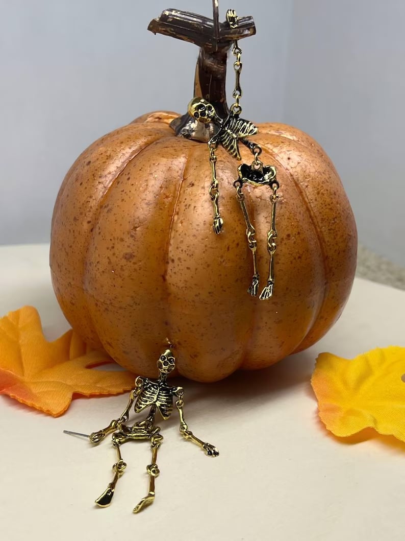 Skjelettøreringer i gull/Gold Skeleton Earring