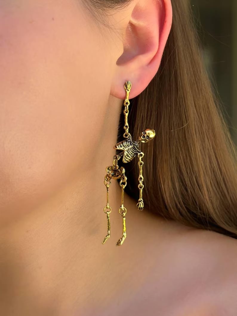 Skjelettøreringer i gull/Gold Skeleton Earring