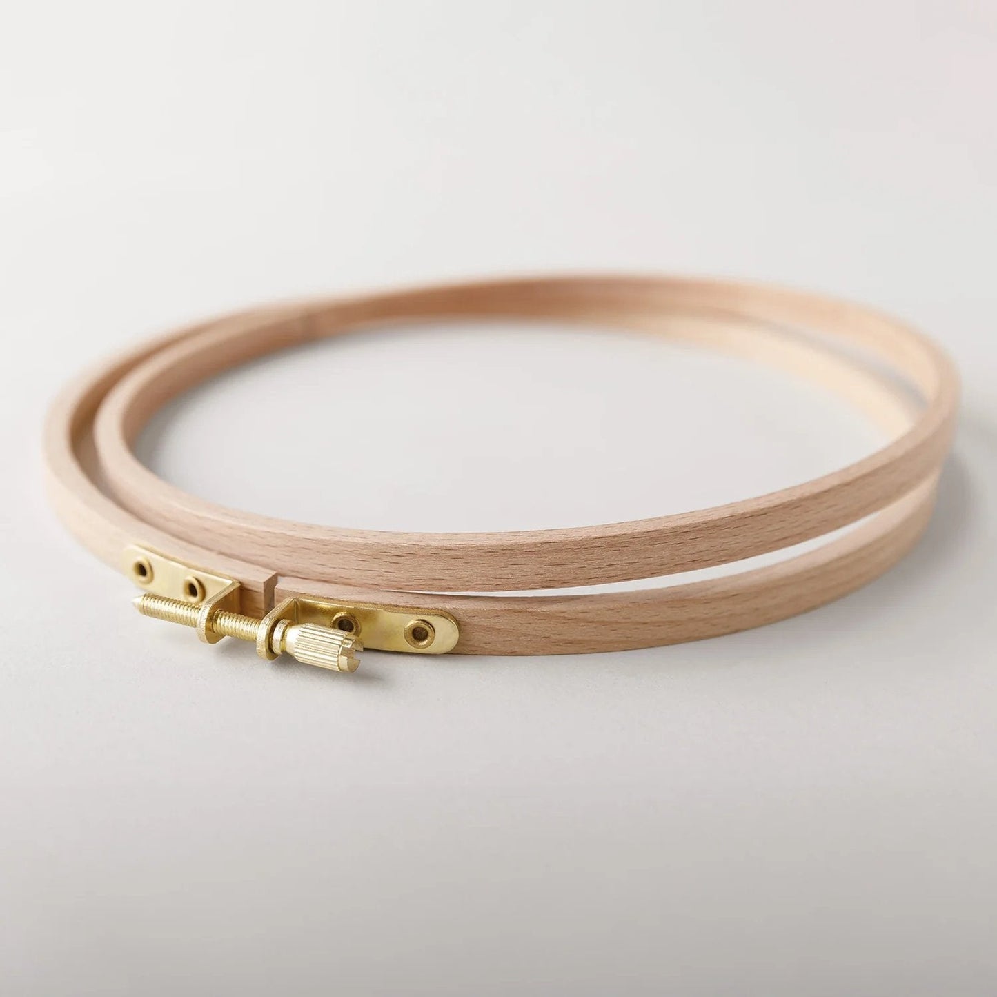 🧵✨Et Broderisett Til Minne Fra Missouri Star