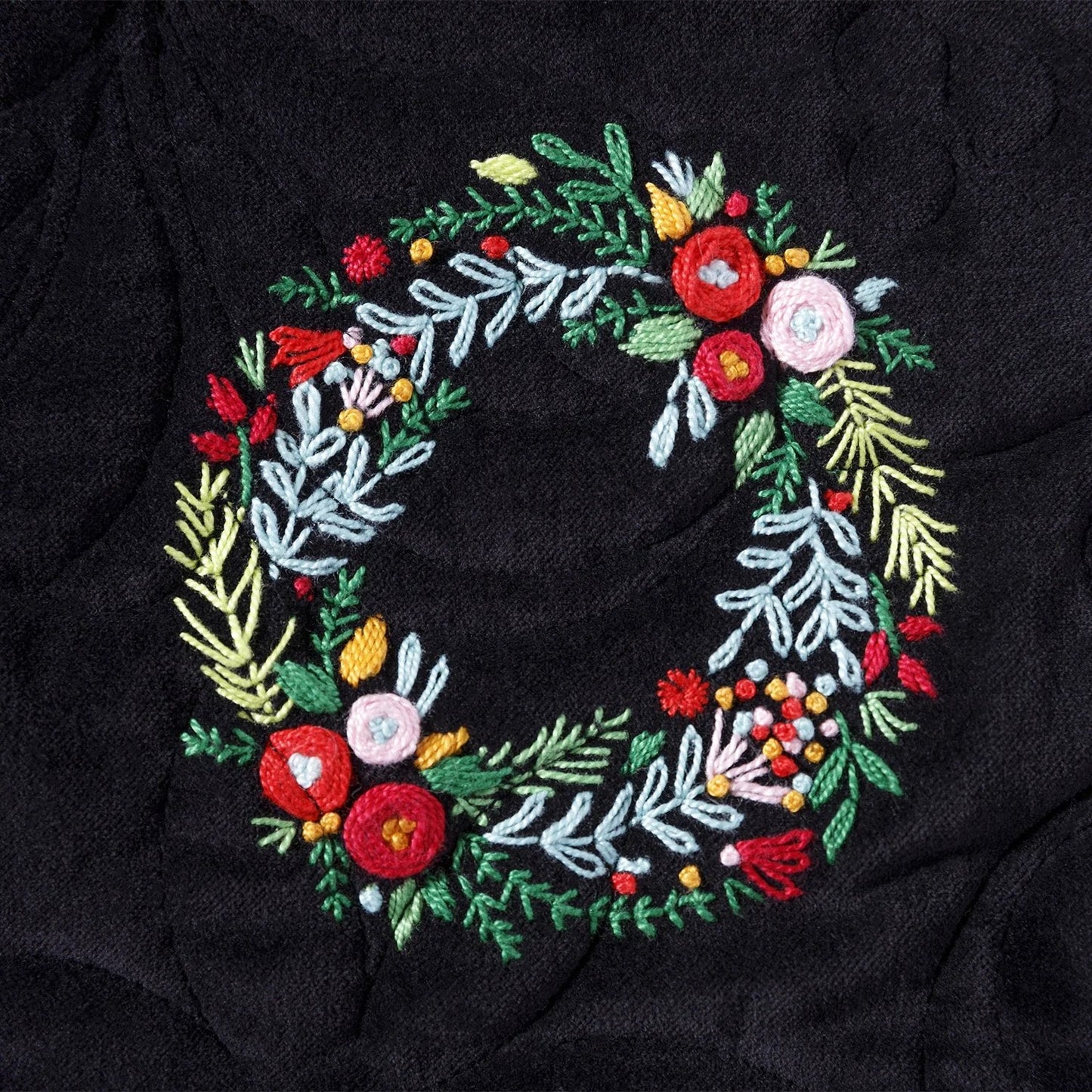 🧵✨Et Broderisett Til Minne Fra Missouri Star